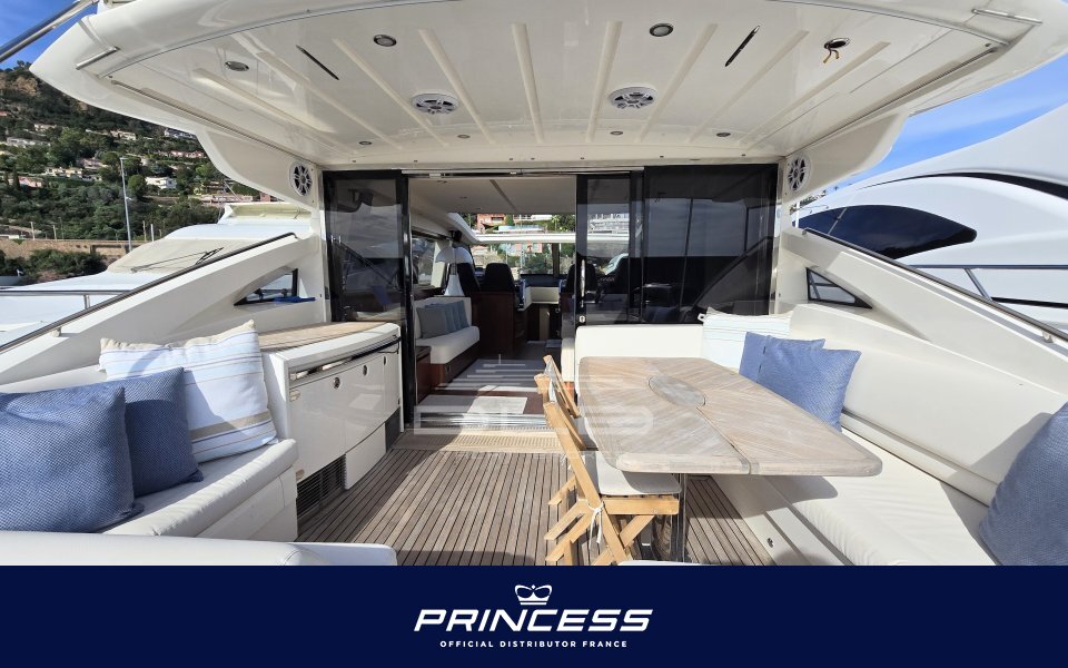 PRINCESS V70