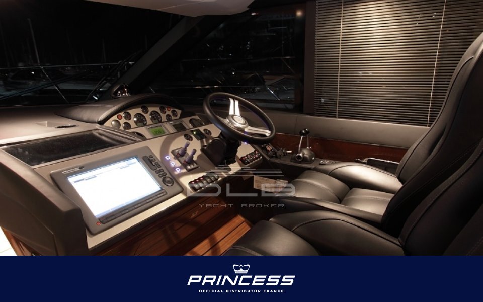 PRINCESS V52