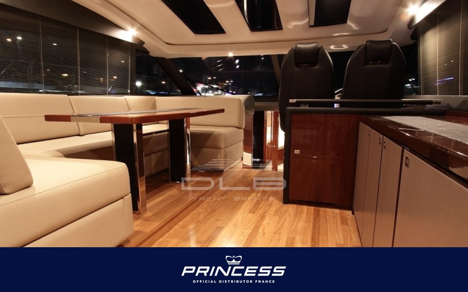 PRINCESS V52