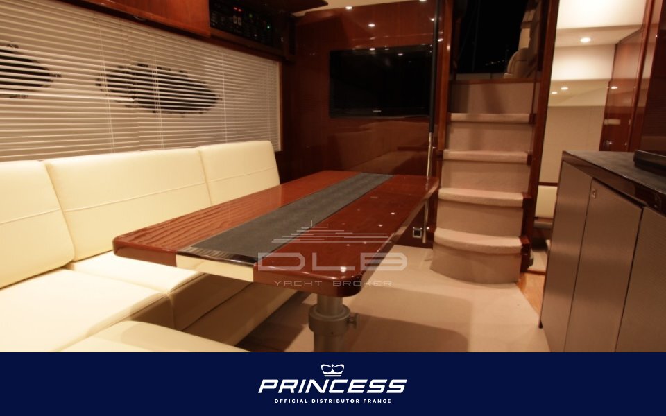 PRINCESS V52